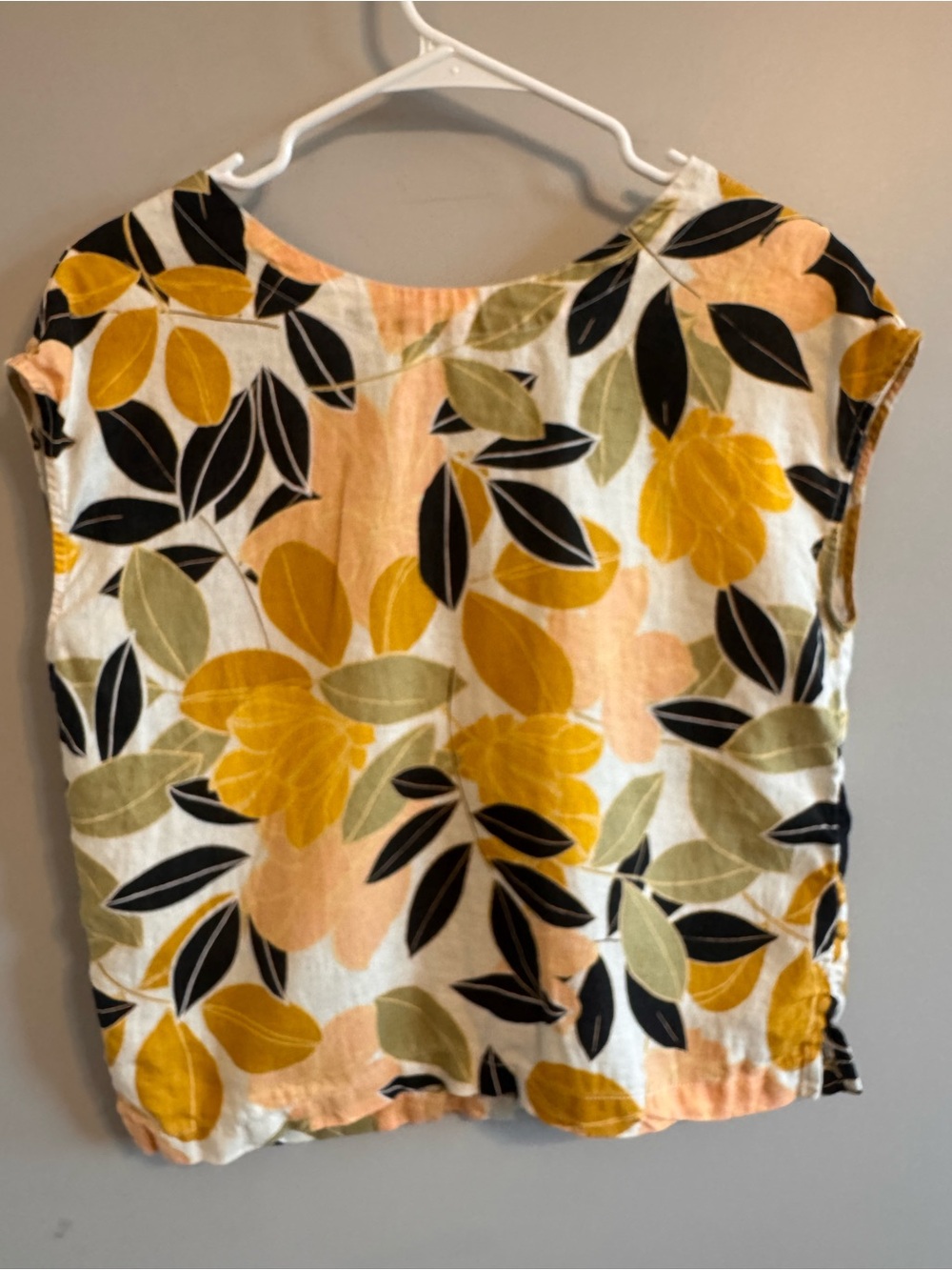 Rachel Zoe 100% Linen Floral Blouse Top Small Cap Sleeve Back V